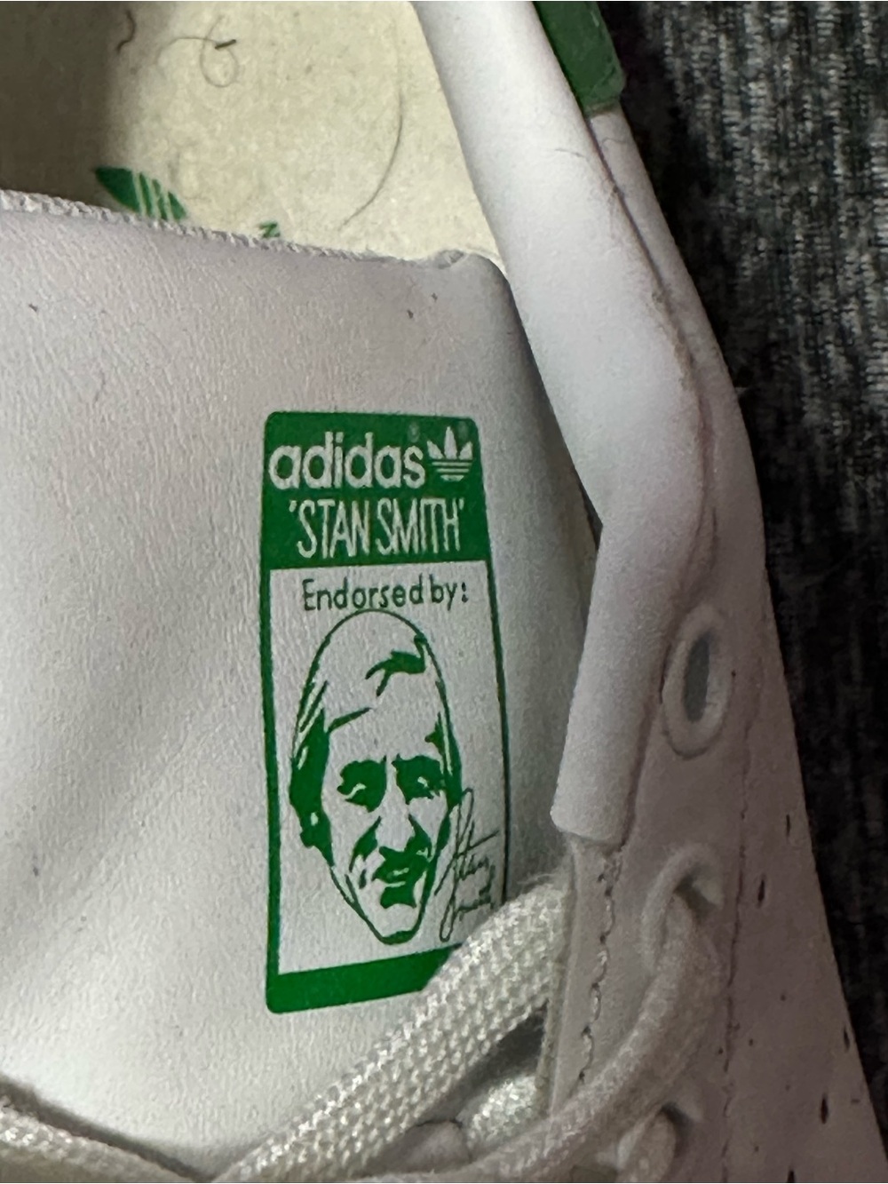 CLOSET CLOSING adidas White Sneakers with Green Logo Detail